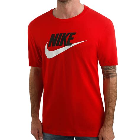 nike t shirt herren günstig|Herren Sale Oberteile & T.